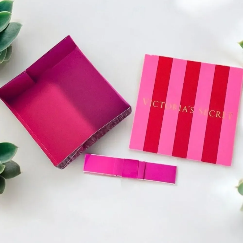 NWT Vintage Y2K Rare Victoria's Secret Pink 10Hx10”Wx4”D Striped Gift Box w/ Bow